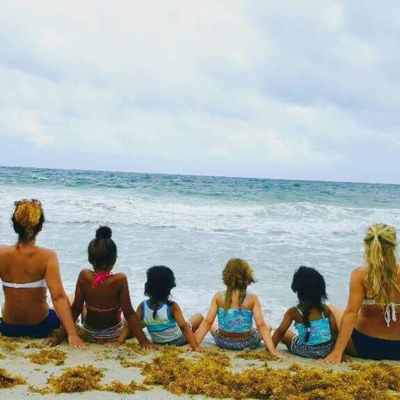 Meet your Posher, Amity - Picture 1 of 1